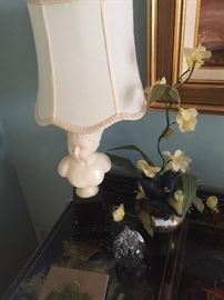 Bust lamp and other decor
