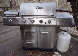Charbroil Gourmet grill with Tru infrared