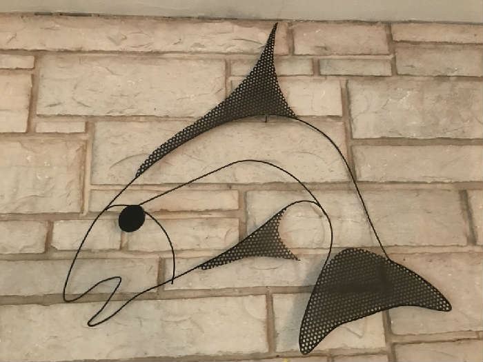 MID-CENTURY WIRE FISH WALL SCULPTURE