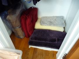 FLOOR RUGS, CHAIR PADS, COMFORTER