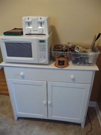 CABINET, MICROWAVE, TOASTER, KITCHEN UTENSILS & KNIVES