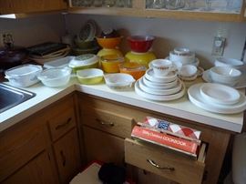 CORELLE DISHES, PYREX