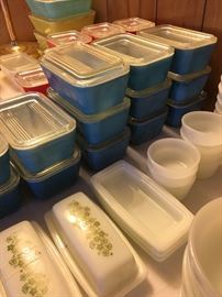 Vintage Pyrex Refrigerator Containers