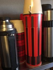 Thermos vacuum bottles