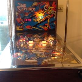 Vintage Star Explorer floor model pinball machine, vintage and working