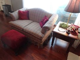 Loveseat matching Sofa