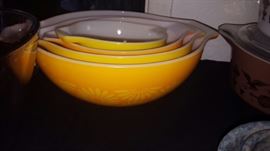 Pyrex Nesting Bowls Cinderella colors are Yellow and Orange