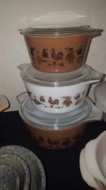 Stackable Pyrex Casserole dishes