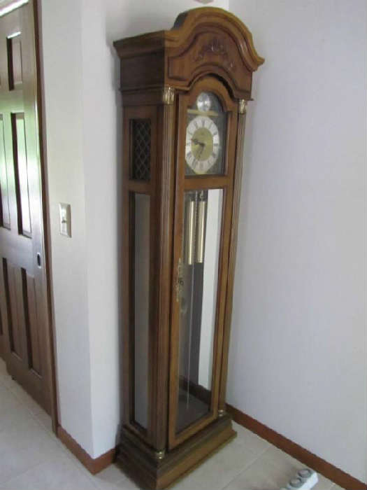 Purchased 36 years ago, this Ridgeway Grandfather clock has not been operated by the owners for sometime. None the less, it is a stunning entryway piece with ?Big Ben? sound and waiting to keep time for the right person.