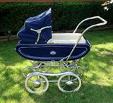 1960's GENDRON baby carriage, this carriage was purchased new in 1960's by the seller for her son, and has been treated so well, everything still works properly, the color is still really vibrant The original operating instructions are included. It has a small amount of surface rust on the chrome nothing a bit of steel wool would not remove. The interior liner has one button missing. Please see pictures for more info.