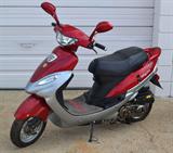 2004 Tuohe TH50QT scooter, with only 13.5 miles on it, hasn't been used, battery removed.