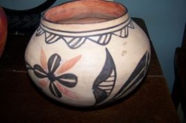 Acoma pottery