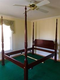 4 poster queen size bed by Hickory White