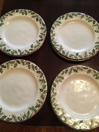 Set of 8 "Winter Wonder" plates from Pier 1