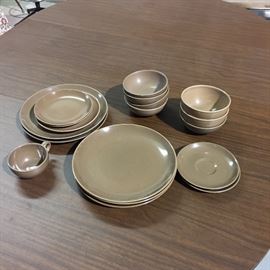 Russell Wright Dish Set