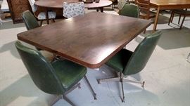 Brody Table And Chairs