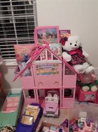 Malibu Barbie Doll House