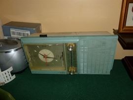 Vintage clock radio