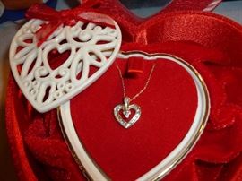 gold & diamoand necklace