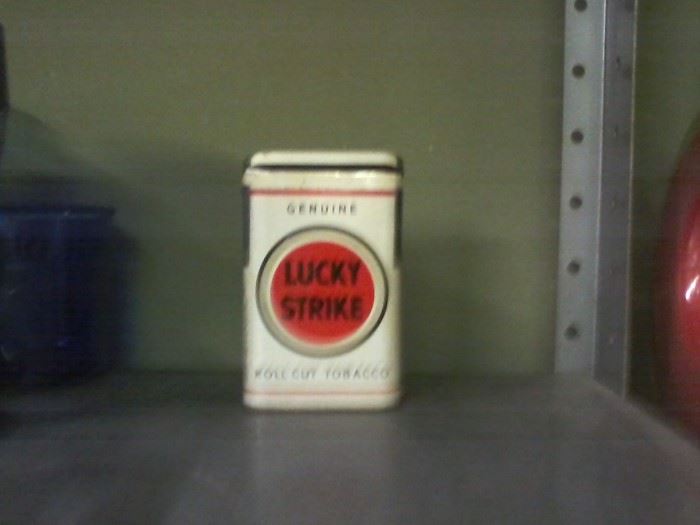 Early Lucky Strike tin