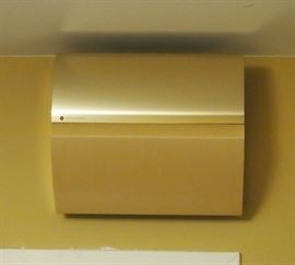 Lot 14 (detail): Bang & Olufsen multi room stereo.