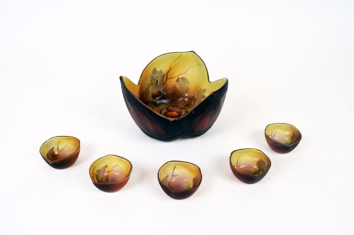 Nut Bowl w/5 individual serving Bowls, Noritake Serving: ~4 x 6 inches; Individual: ~ 1 x 2 inches