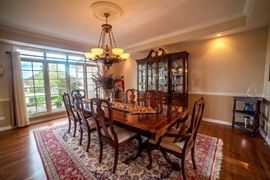 Winberie Dining room