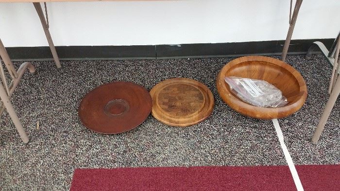 2 Dansk pieces - cheese board and large salad bowl