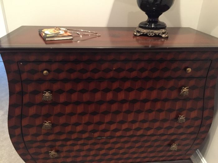 Beautiful dresser with great detail 