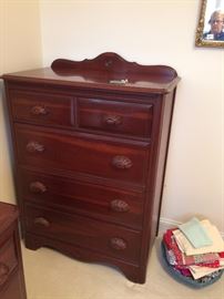 #18 cherry chest of drawers $200 34x19x40