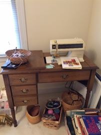 #36 Singer Touch Tronic 2001 sewing machine  in case $75