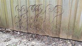 2 decorative iron panels