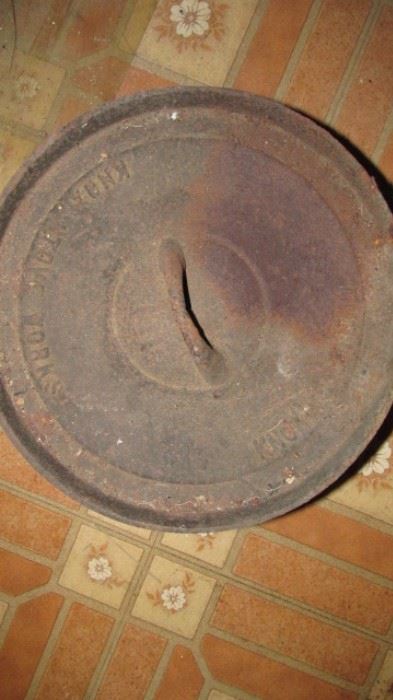 Knoxville Iron Works Dutch Oven