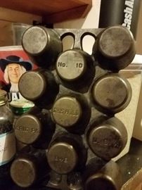 Cast iron muffin tin