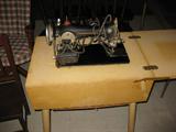 Commander sewing machine and case