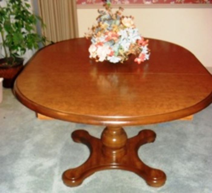 Pedestal dining table--no chairs