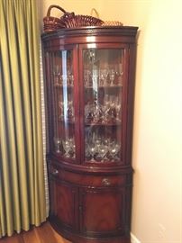 Beautiful vintage Drexel mahogany dining room including a pair of corner cabinets