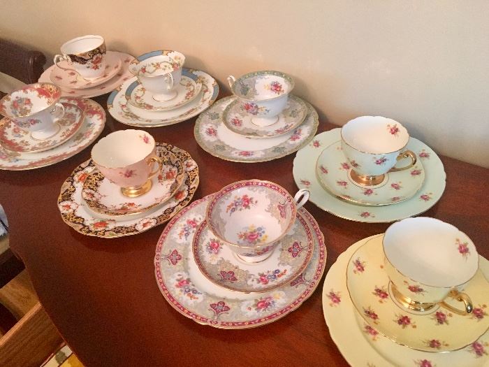 Shelley cup & saucer sets