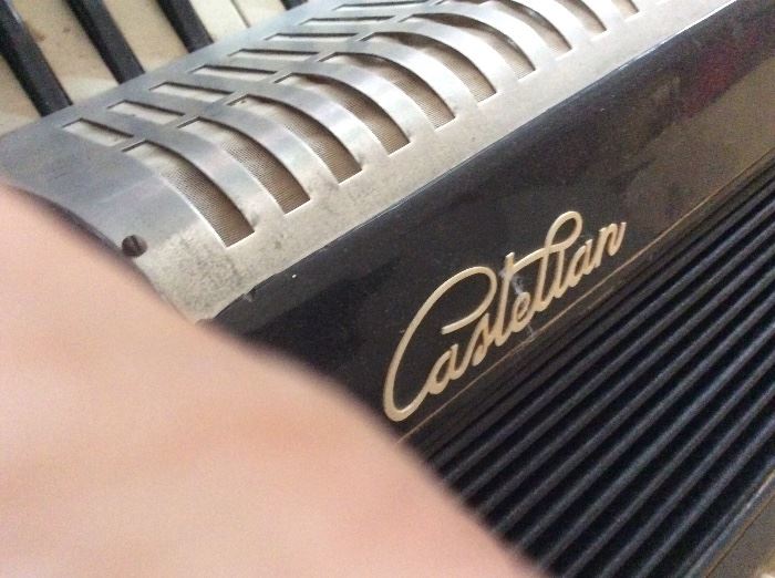 Vintage Castellan accordian