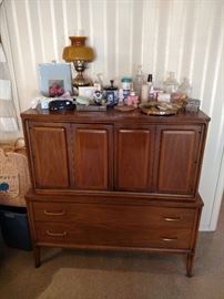 Broyhill Danish Modern Forward 70 Gentleman's Chest