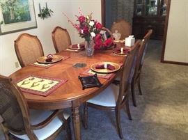 Two leaves with the dining table + pads