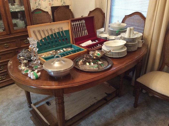 Full set of China, Oneida stainless set - Michangelo, pattern - Wm. Rogers set of silverplate service; Miscellaneous other items in sterling plate, 2 sets of candlesticks 