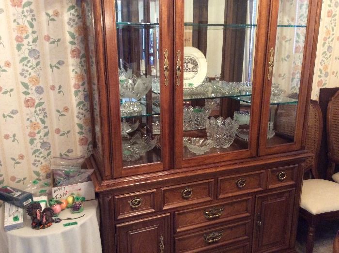 Thomasville China cabinet - excellent condition with miscellaneous glass sold separately. 