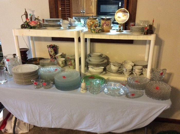LOTS of collectible glass - all types & sizes