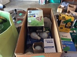 Garage - Halogen bulb assortment 