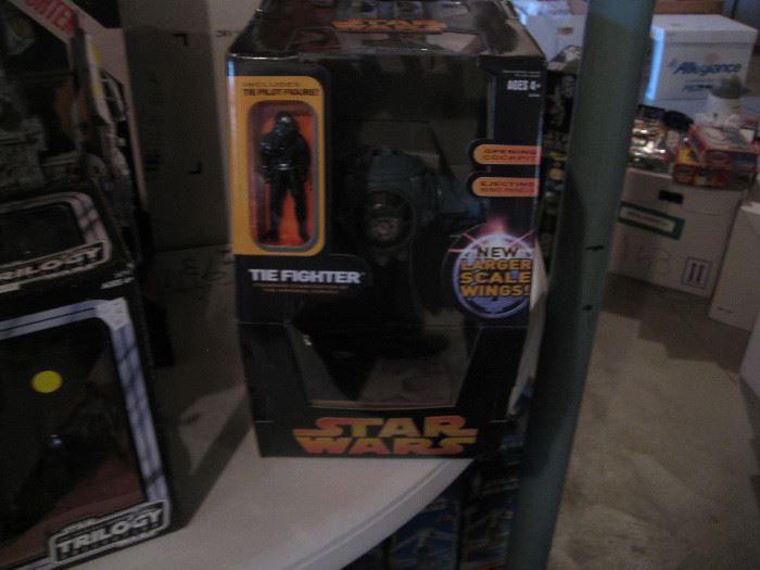 The fighter Star Wars figures