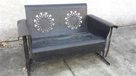 Cool Vintage metal glider