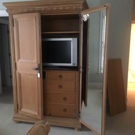 Lexington Armoire with chest of drawers and mirrored doors