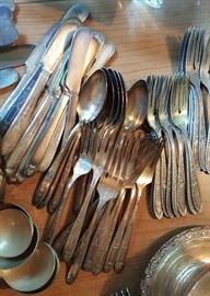 Oldddeee Flatware
