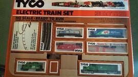 Toy Train Tyco HO Train Set